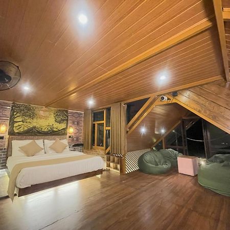 Bed and Breakfast Royal Mount Ella Exterior foto